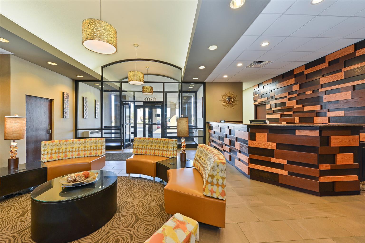 Revel Hotel Minot - Surestay Collection By Best Western المظهر الخارجي الصورة