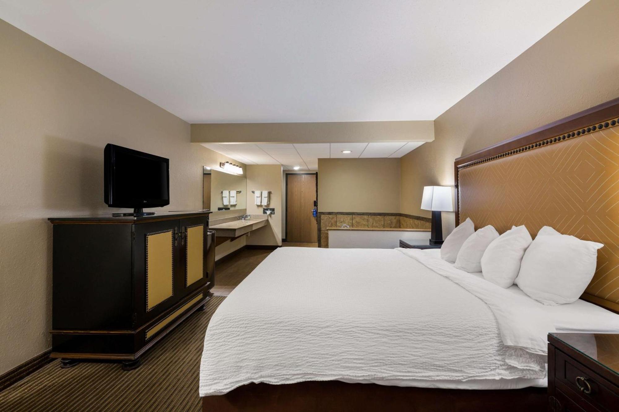 Revel Hotel Minot - Surestay Collection By Best Western المظهر الخارجي الصورة