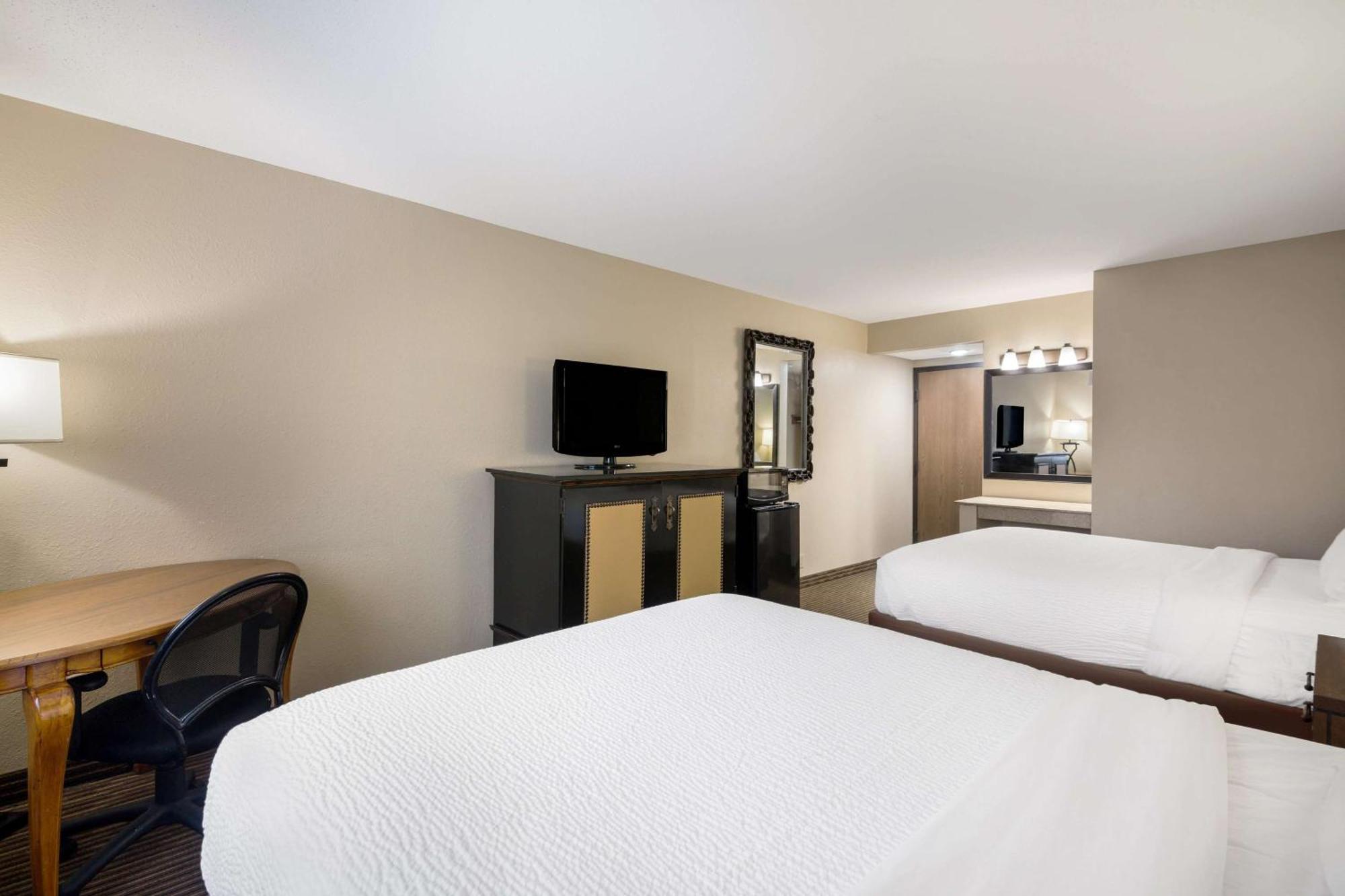 Revel Hotel Minot - Surestay Collection By Best Western المظهر الخارجي الصورة