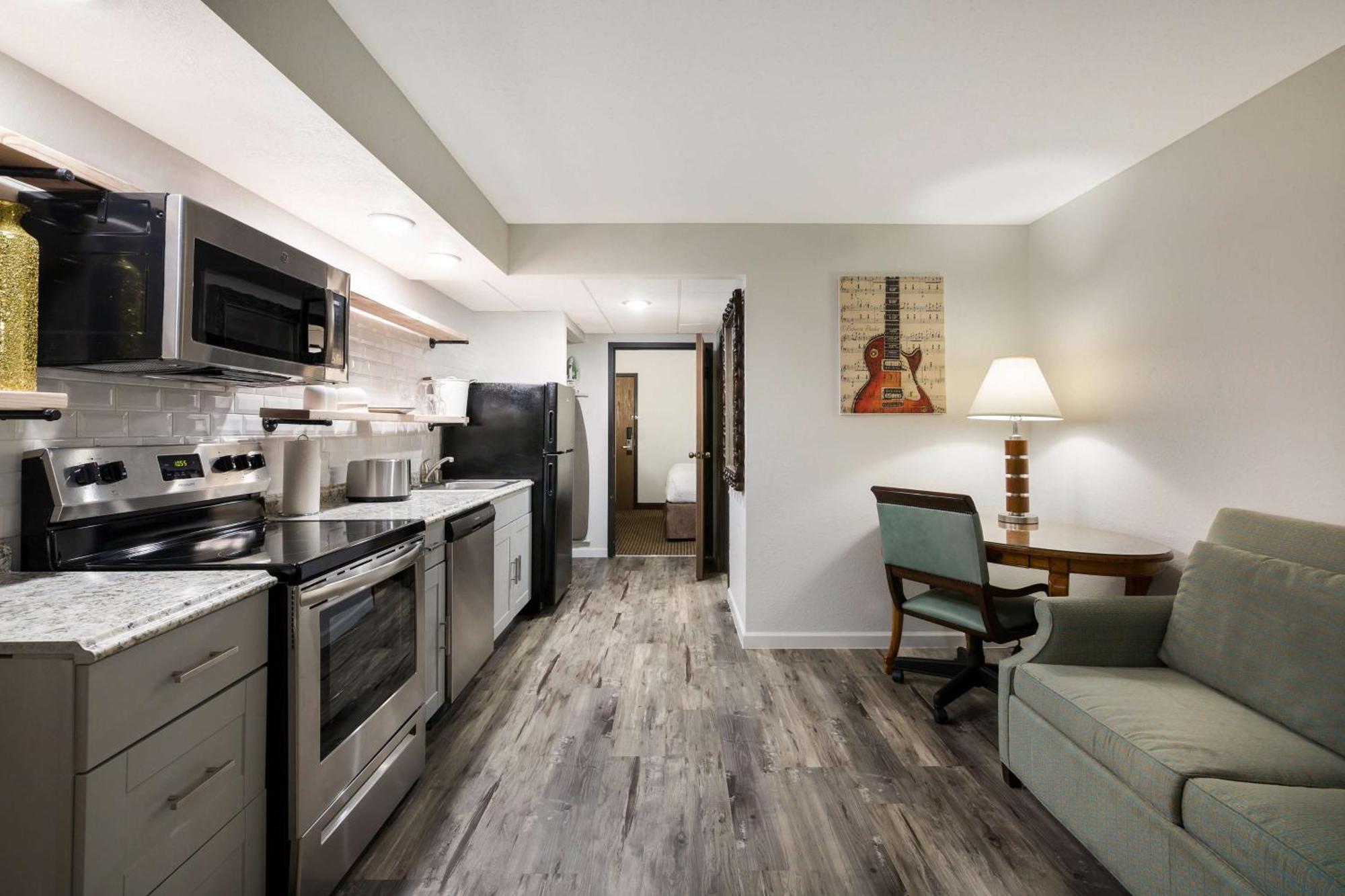 Revel Hotel Minot - Surestay Collection By Best Western المظهر الخارجي الصورة
