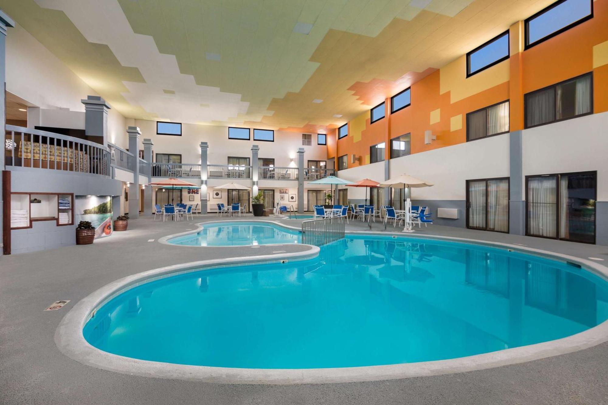 Revel Hotel Minot - Surestay Collection By Best Western المظهر الخارجي الصورة